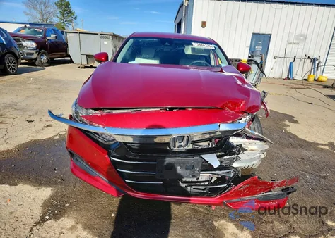2021 Honda Accord Lx z USA, uszkodzony, nr VIN 1HGCV1F12MA076079